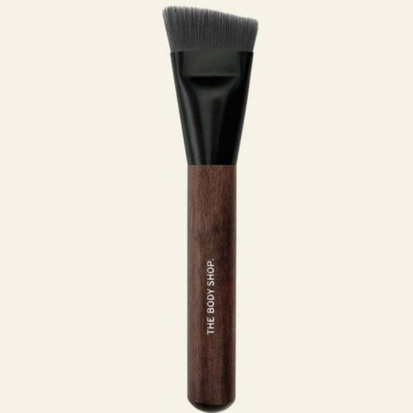 The Body Shop Contour Brush - Picture 1 of 3